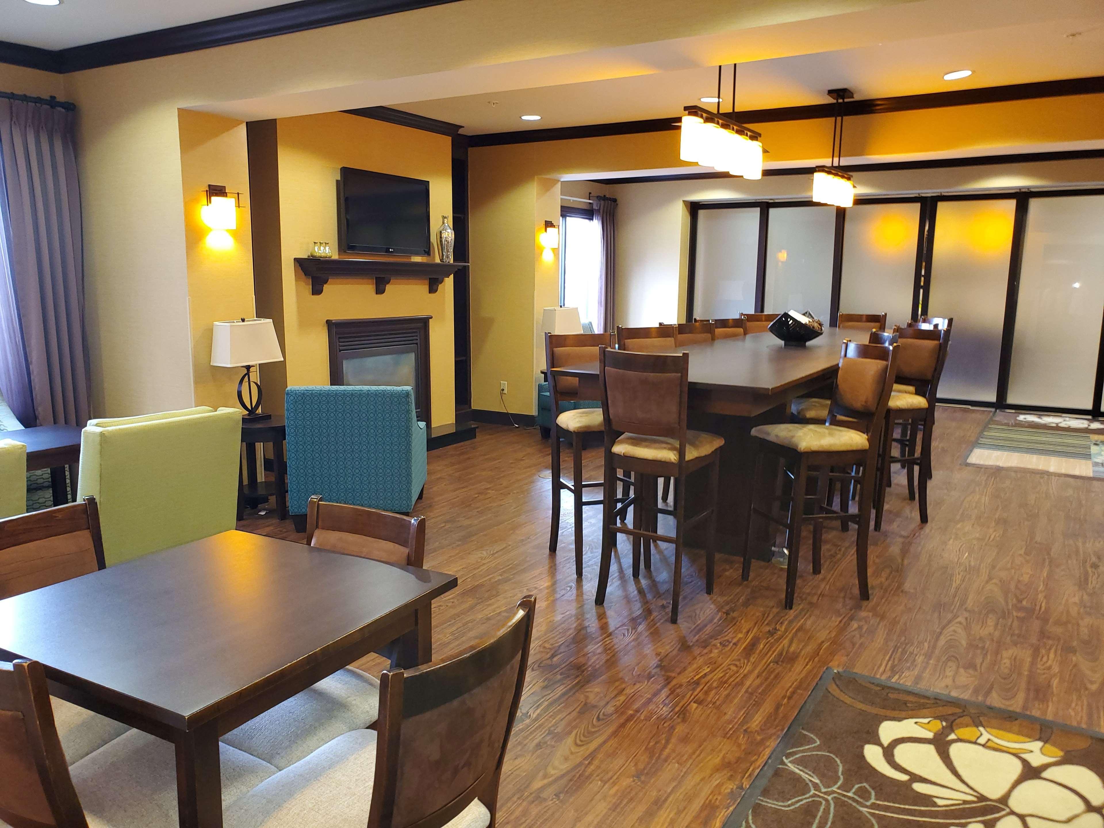 Hampton Inn Stow Екстер'єр фото
