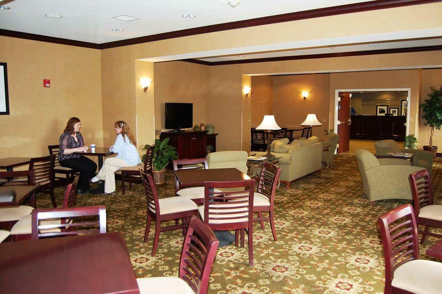 Hampton Inn Stow Екстер'єр фото